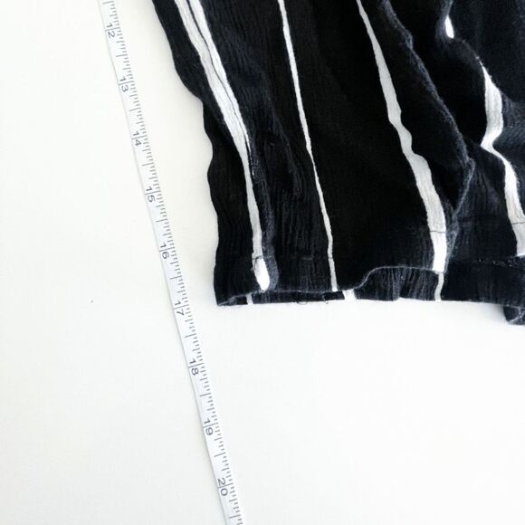 Dress Forum Women Jumpsuit Sleeveless Pinstripes Black White Large - Picture 7 of 9